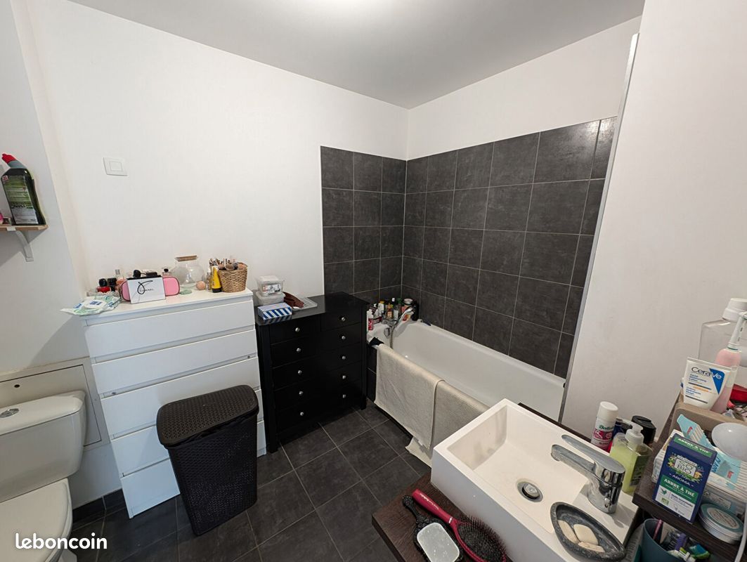 1 غرف نوم شقة في Calais, France رقم 89650