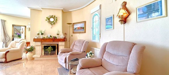 Villa de 3 dormitorios en Alicante, Spain No. 151932 2