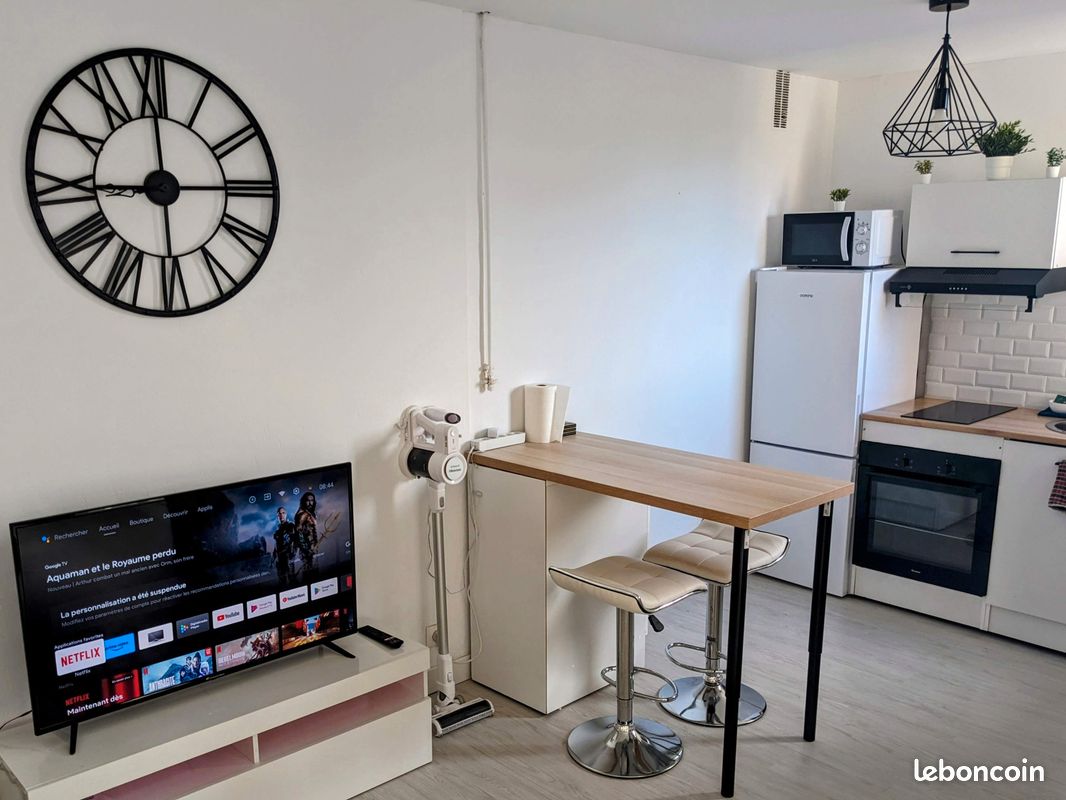 Studio à Bry-sur-Marne, France No. 334125