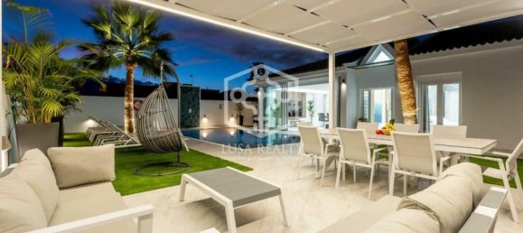 4 bedrooms Villa in Adeje, Spain No. 16416 4