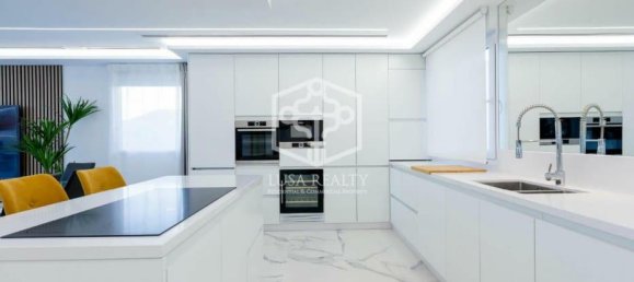 4 bedrooms Villa in Adeje, Spain No. 16416 16