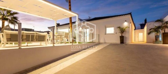 4 bedrooms Villa in Adeje, Spain No. 16416 7