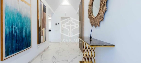 4 bedrooms Villa in Adeje, Spain No. 16416 11