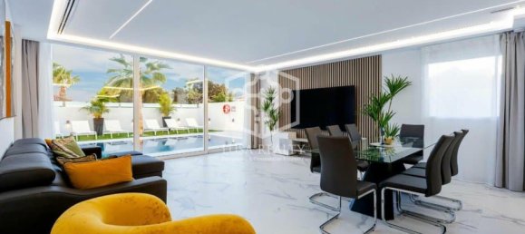 4 bedrooms Villa in Adeje, Spain No. 16416 12