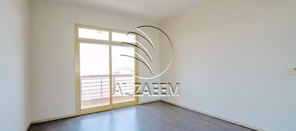 4 bedrooms Townhouse in Abu Dhabi, UAE No. 29823 11