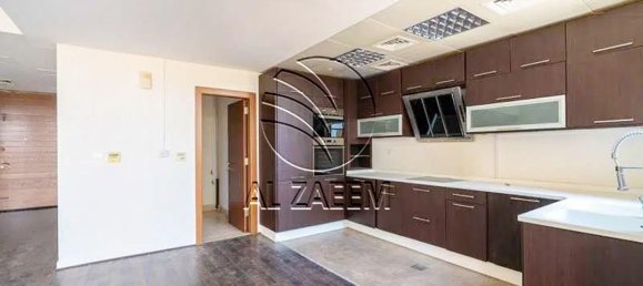 4 bedrooms Townhouse in Abu Dhabi, UAE No. 29823 21