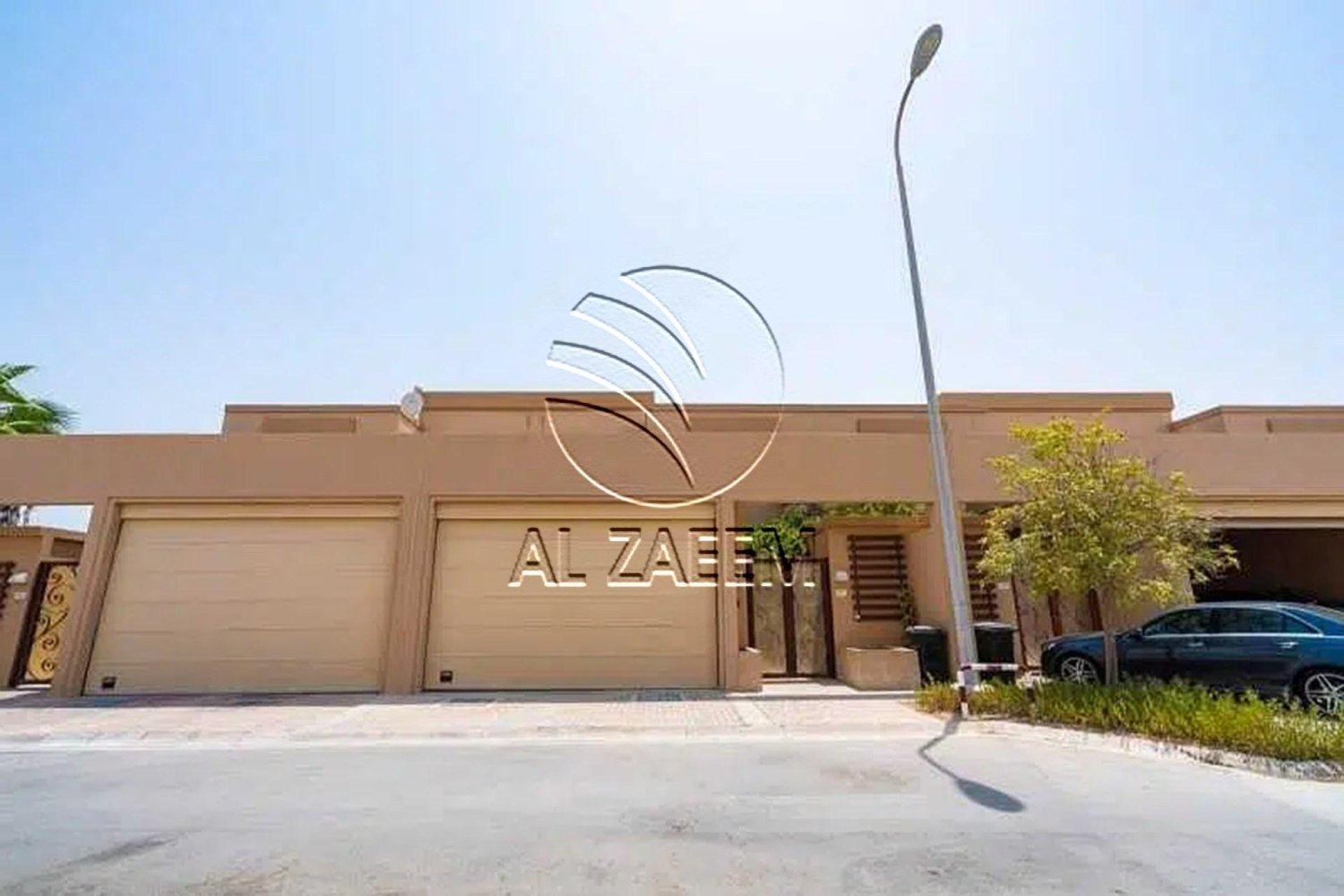 4 bedrooms Townhouse in Abu Dhabi, UAE No. 29823