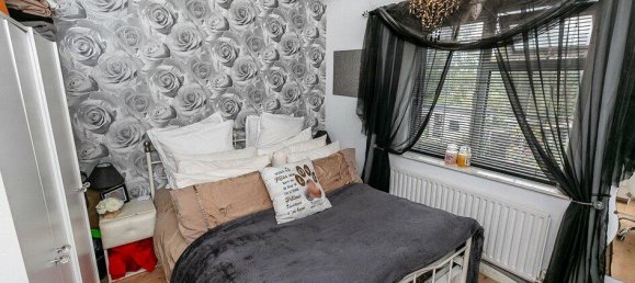 3 bedrooms House in Carshalton, United Kingdom No. 12251 5