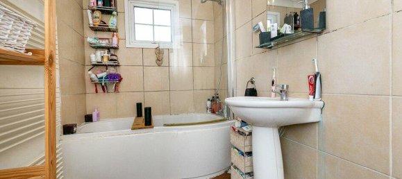 3 bedrooms House in Carshalton, United Kingdom No. 12251 7