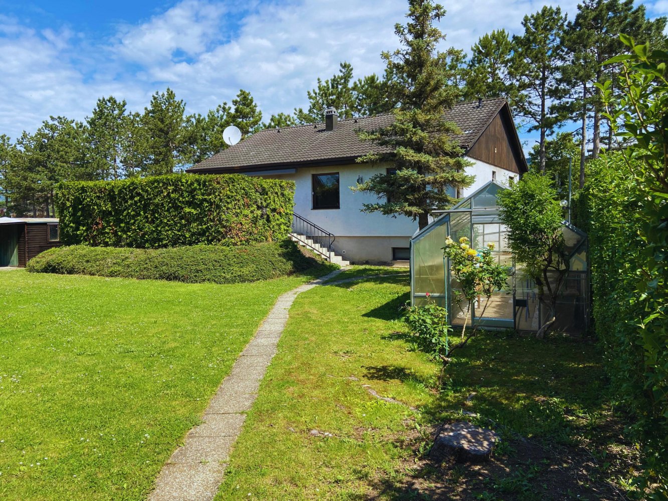 Casa de 4 divisões em Kottingbrunn, Austria N.º 131516