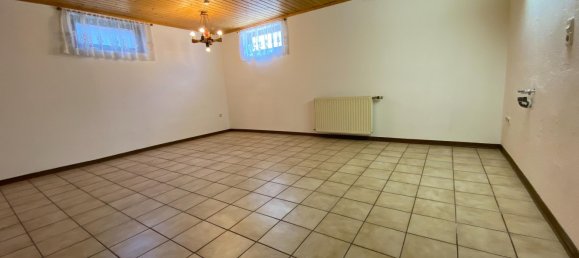 Casa de 4 divisões em Kottingbrunn, Austria N.º 131516 17