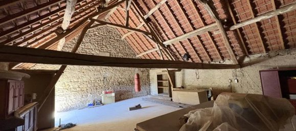 4 Schlafzimmer Haus in Urciers, France, Nr. 335995 7