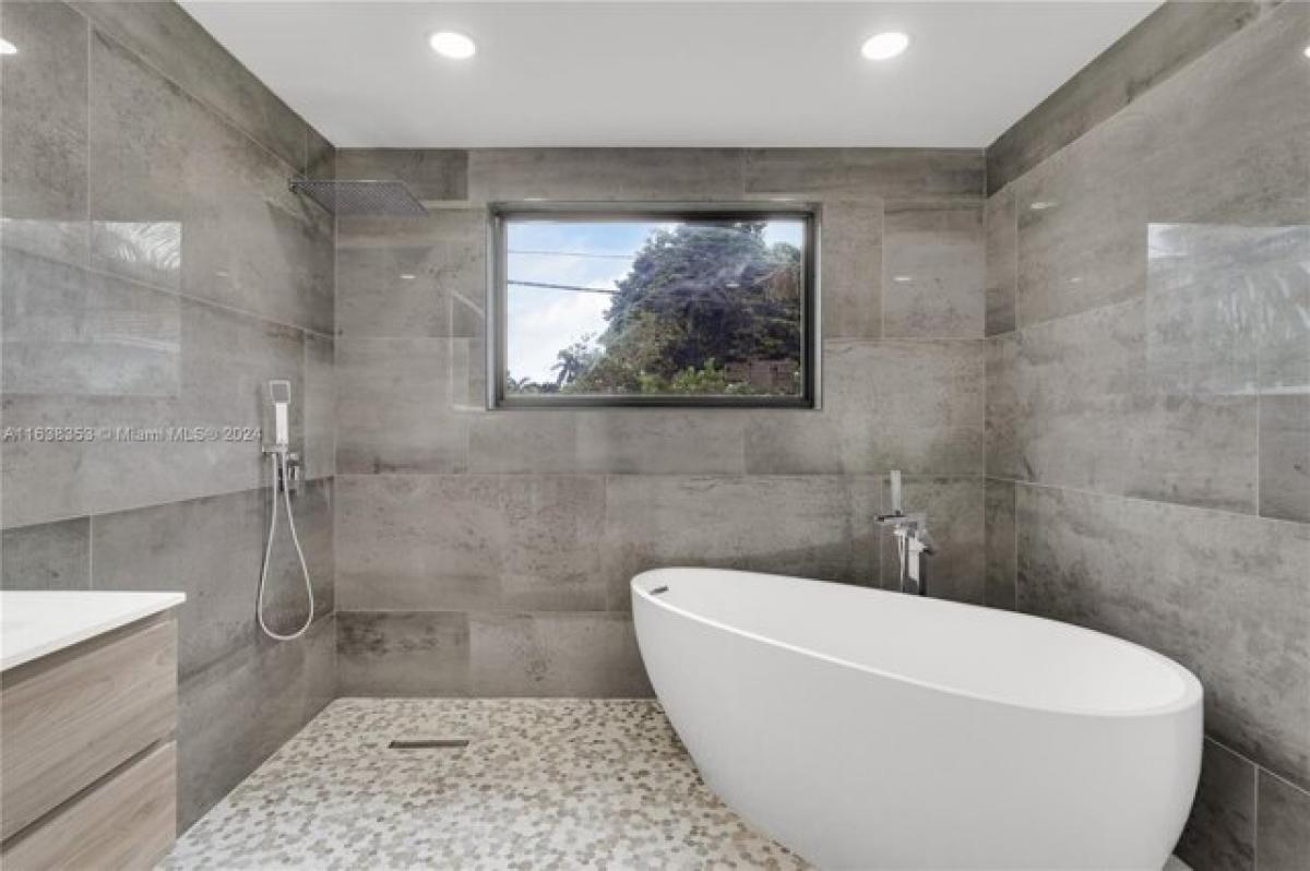 5 bedrooms House in Miami, USA No. 427538