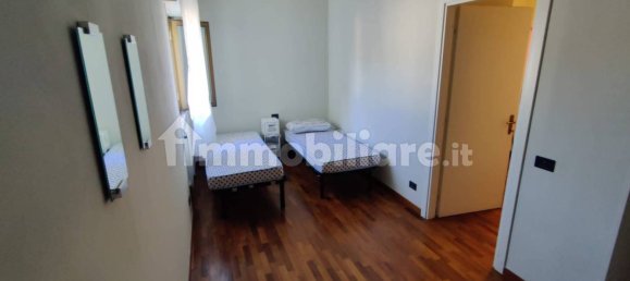 Квартира с 3 спальнями в Галларате, Италия № 147958 15