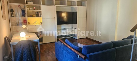 Квартира с 3 спальнями в Галларате, Италия № 147958 2