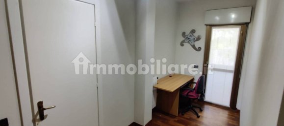 Квартира с 3 спальнями в Галларате, Италия № 147958 12