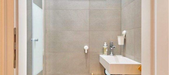 Studio à Neubau, Austria No. 252323 9