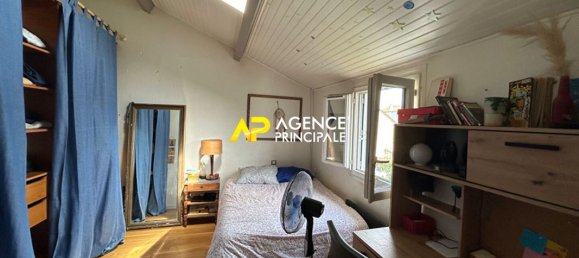 Casa de 4 dormitorios en Bezons, France No. 173757 11