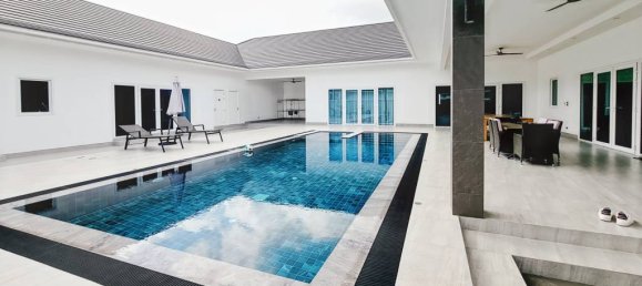 Villa de 3 dormitorios en Hua Hin, Thailand No. 25413 5