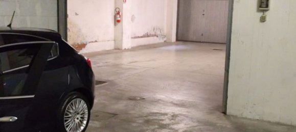  Garage in Rome, Italy No. 216417 4