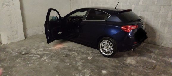  Garage in Rome, Italy No. 216417 5