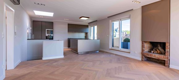 4 bedrooms Penthouse in Hamburg-Nord, Germany No. 246633 2