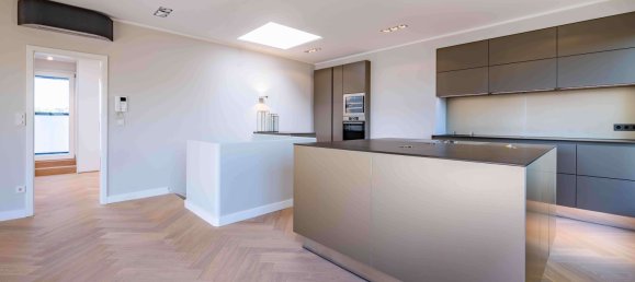 4 bedrooms Penthouse in Hamburg-Nord, Germany No. 246633 3
