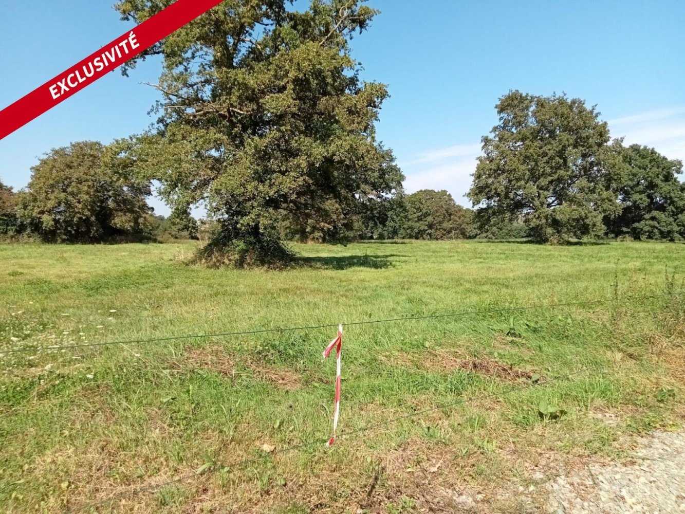 2886m² Land in Ahuille, France No. 95934