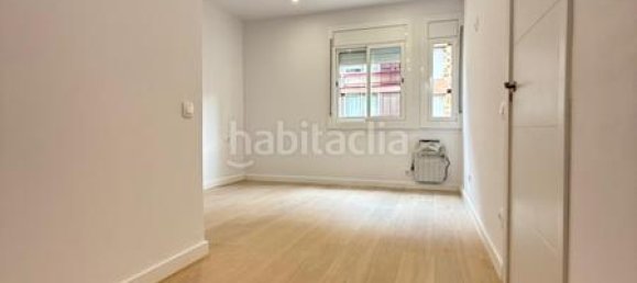 Apartamento de 3 dormitorios en Eixample, Spain No. 144079 43
