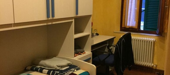 5 rooms Apartment in Siena, Italy No. 256069 2