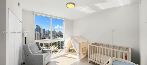 3 chambres propriété commerciale à vendre à Miami, Miami-Dade, Florida, USA № 614848 24