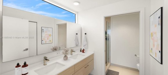 3 chambres propriété commerciale à vendre à Miami, Miami-Dade, Florida, USA № 614848 17