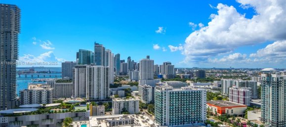 3 chambres propriété commerciale à vendre à Miami, Miami-Dade, Florida, USA № 614848 5