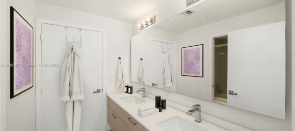 3 chambres propriété commerciale à vendre à Miami, Miami-Dade, Florida, USA № 614848 22
