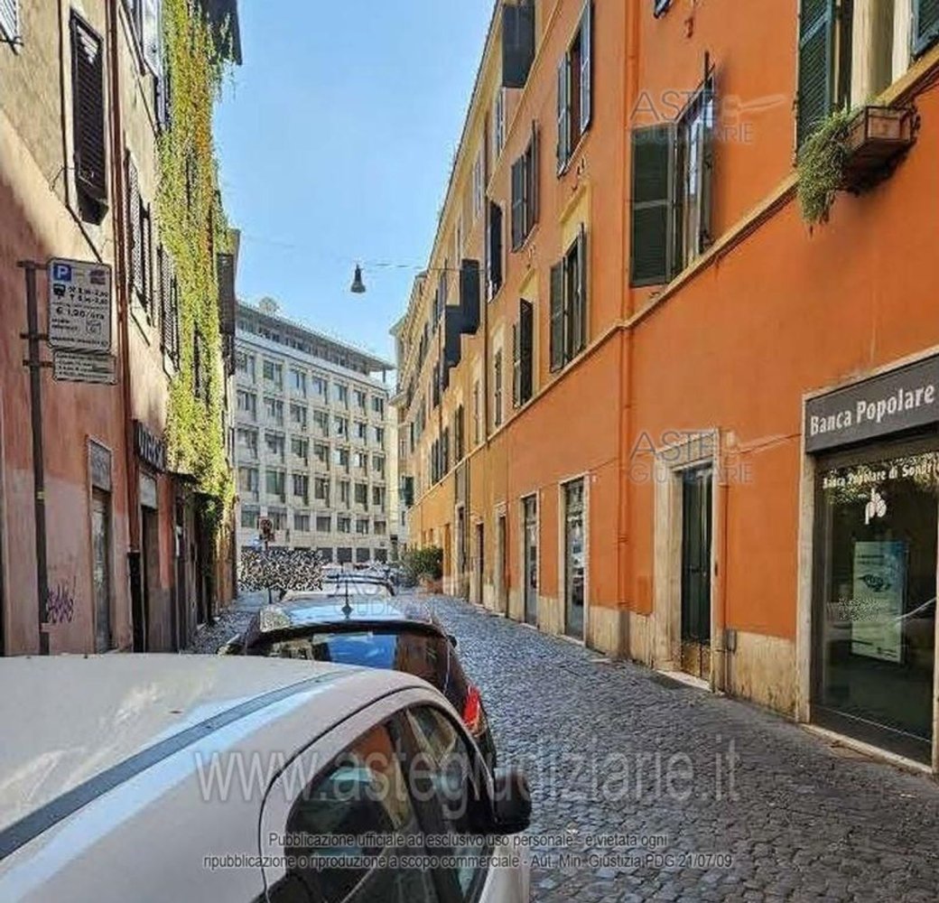 5غرفة شقة في Rome, Italy رقم 272412