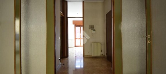 Apartamento de 3 habitaciónes en Brugherio, Italy No. 61363 7