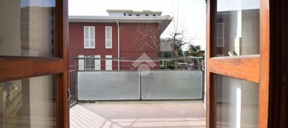 Apartamento de 3 habitaciónes en Brugherio, Italy No. 61363 9