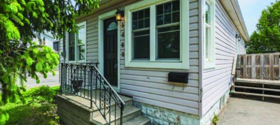 2 bedrooms House in Niagara Falls, Canada No. 821 4