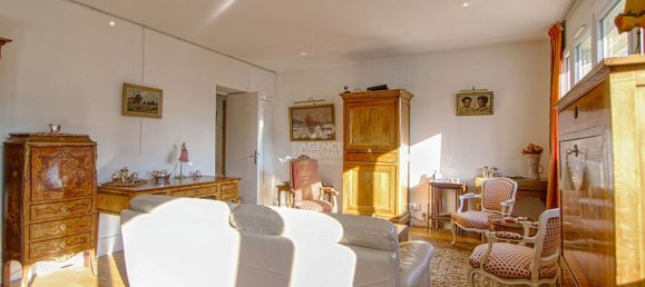 4 bedrooms Apartment in Versailles, France No. 291771 3