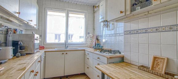 4 bedrooms Apartment in Versailles, France No. 291771 5