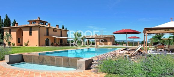 4 bedrooms Villa in Peccioli, Italy No. 313961 2