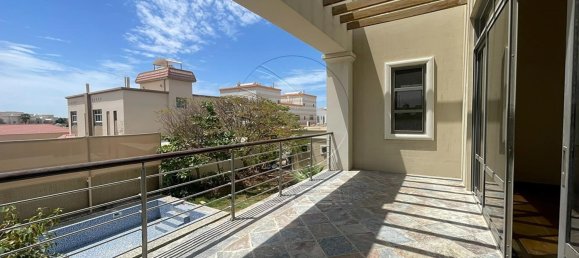 Villa de 6 dormitorios en Khalifa City, UAE No. 29259 2