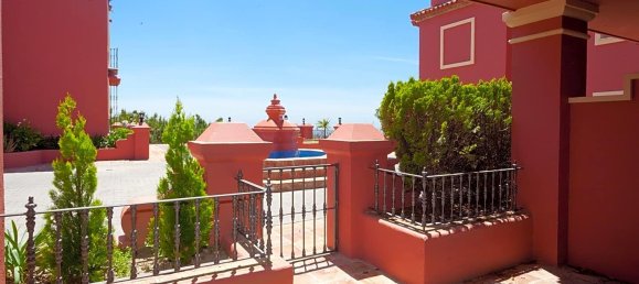 3 bedrooms Apartment in La Quinta, Spain No. 88942 3