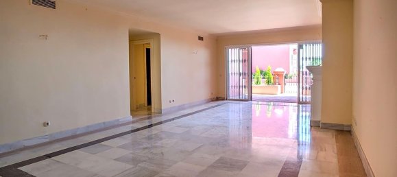 3 bedrooms Apartment in La Quinta, Spain No. 88942 9