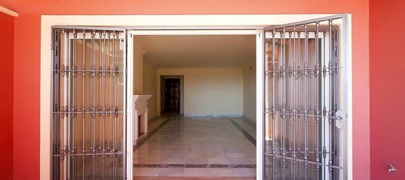 3 bedrooms Apartment in La Quinta, Spain No. 88942 4