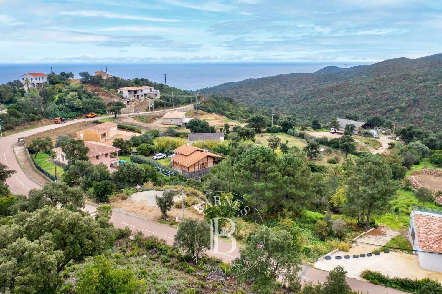  Land in Sari-Solenzara, France No. 211401