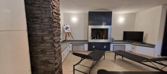 8 rooms House in Camaiore, Italy No. 208471 11