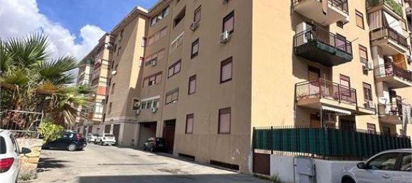 1غرفة مرآب في Palermo, Italy رقم 344457 8