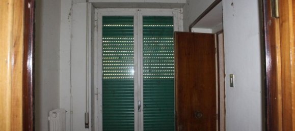 5 Schlafzimmer Wohnung in Pomarance, Italy, Nr. 371983 3