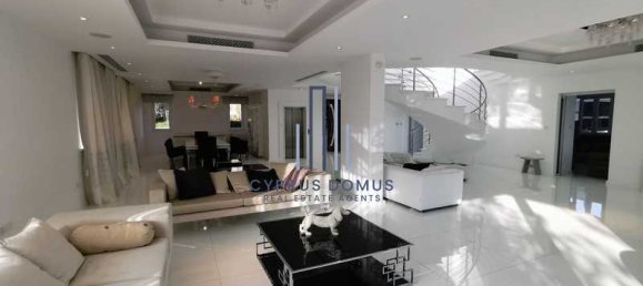 Propiedad comercial de 6 dormitorios en Pyrgos, Cyprus No. 82736 6